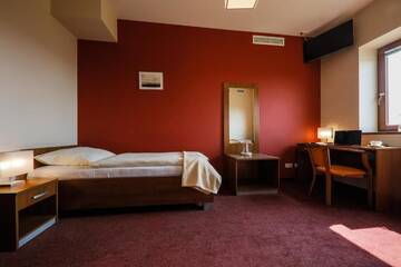 Фото номера Одноместный номер с ванной комнатой Отель Hotel Aviator г. Kamień Śląski 9