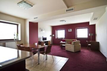 Фото номера Апартаменты Делюкс Отель Hotel Aviator г. Kamień Śląski 6